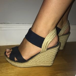 Navy wedges 👡